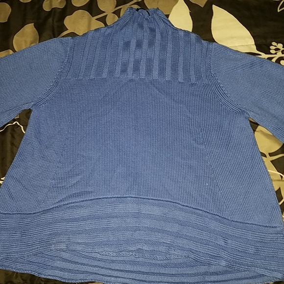 Sweater - Picture 3 of 4